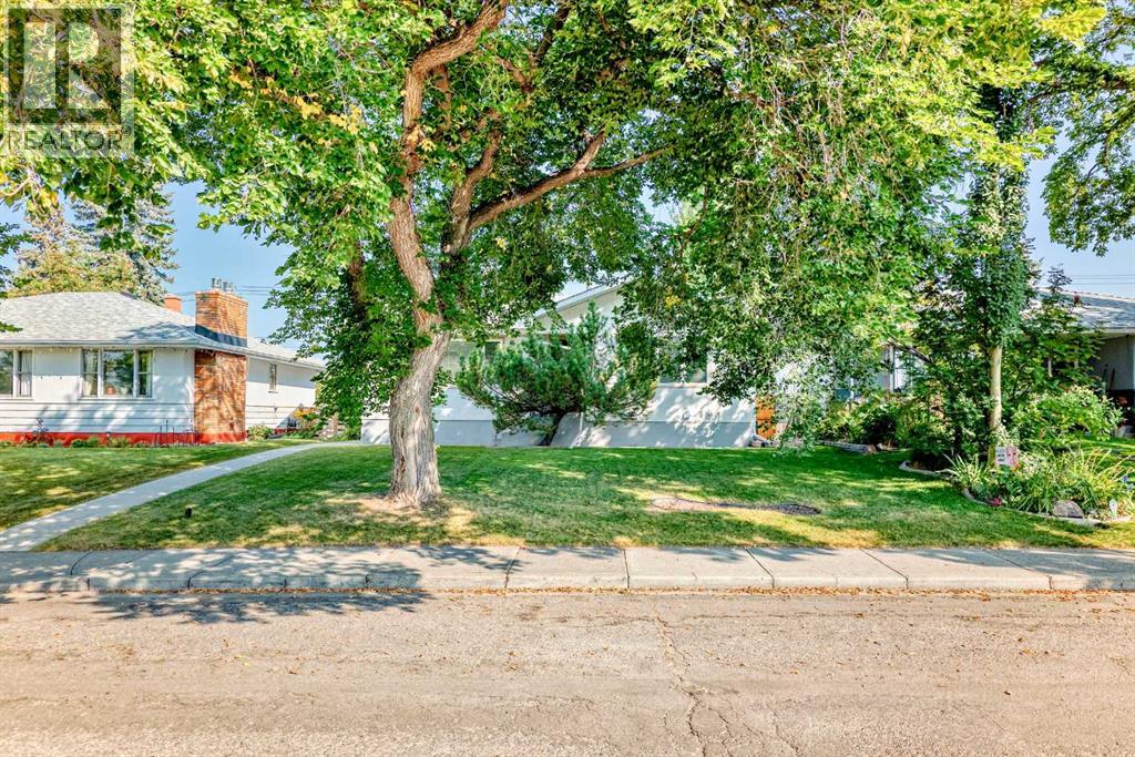 Single Family House Bungalow for Sale in   Avenue SW Richmond Calgary 