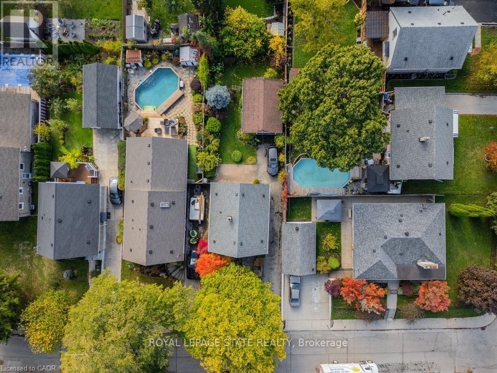 Single Family House for Sale in  SYLVIA CRESCENT Hamilton (Rosedale) 