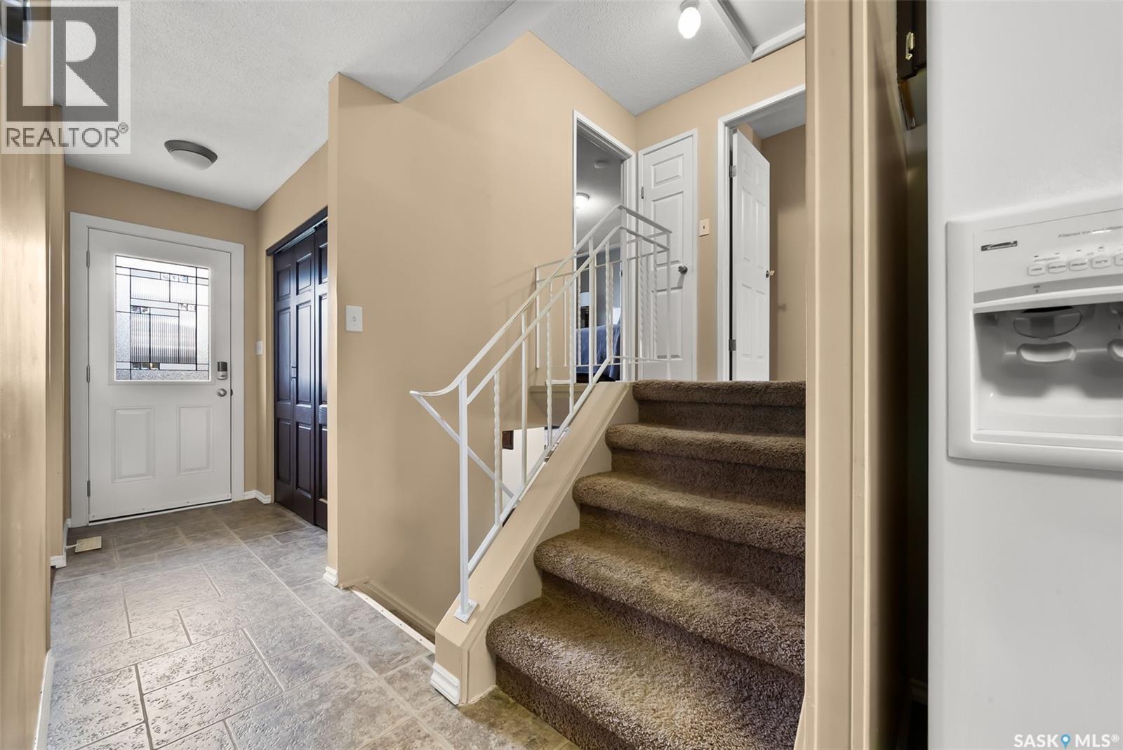 Single Family House for Sale in  Pearson PLACE Regina 