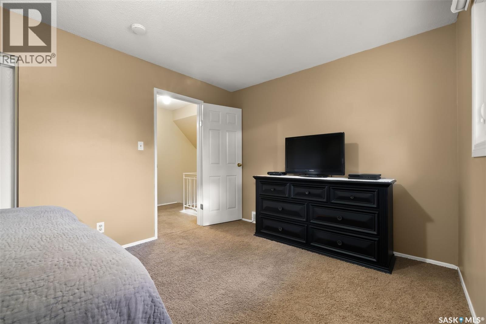 Single Family House for Sale in  Pearson PLACE Regina 