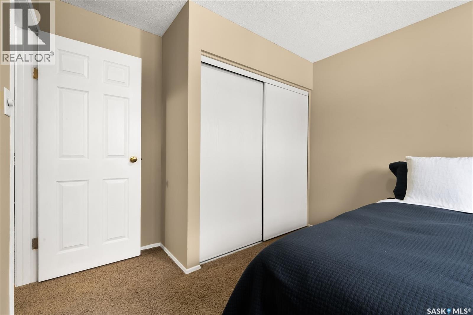 Single Family House for Sale in  Pearson PLACE Regina 