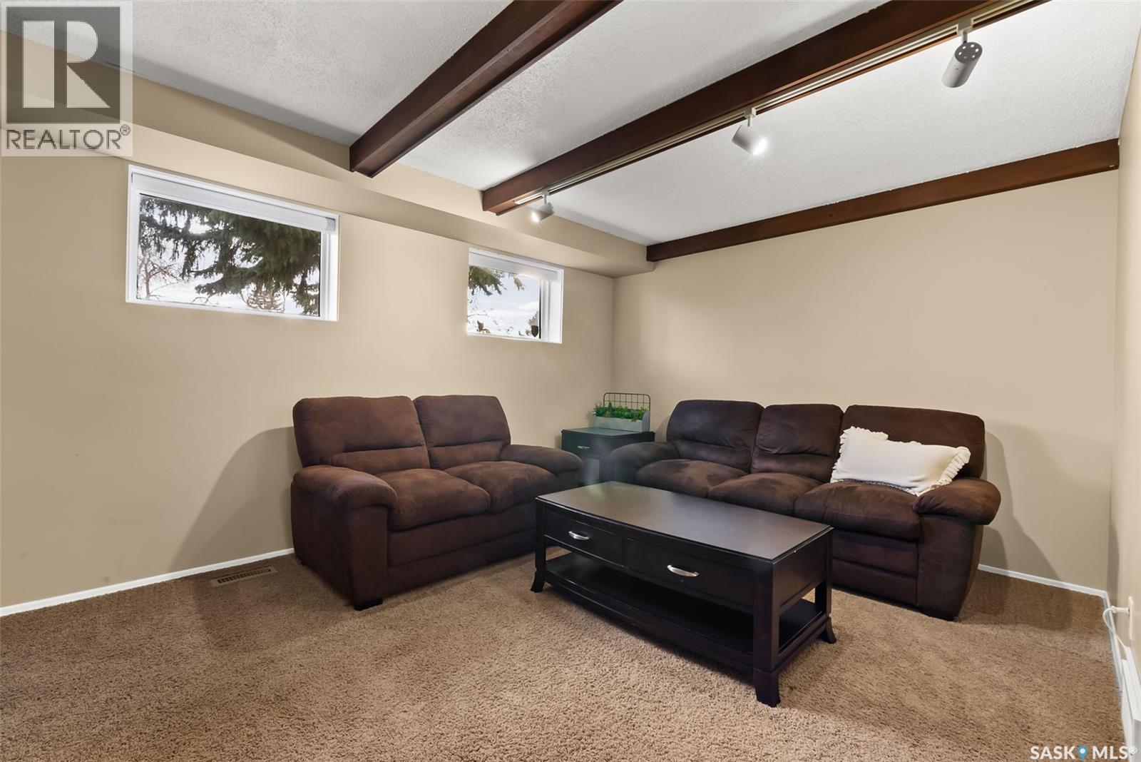 Single Family House for Sale in  Pearson PLACE Regina 