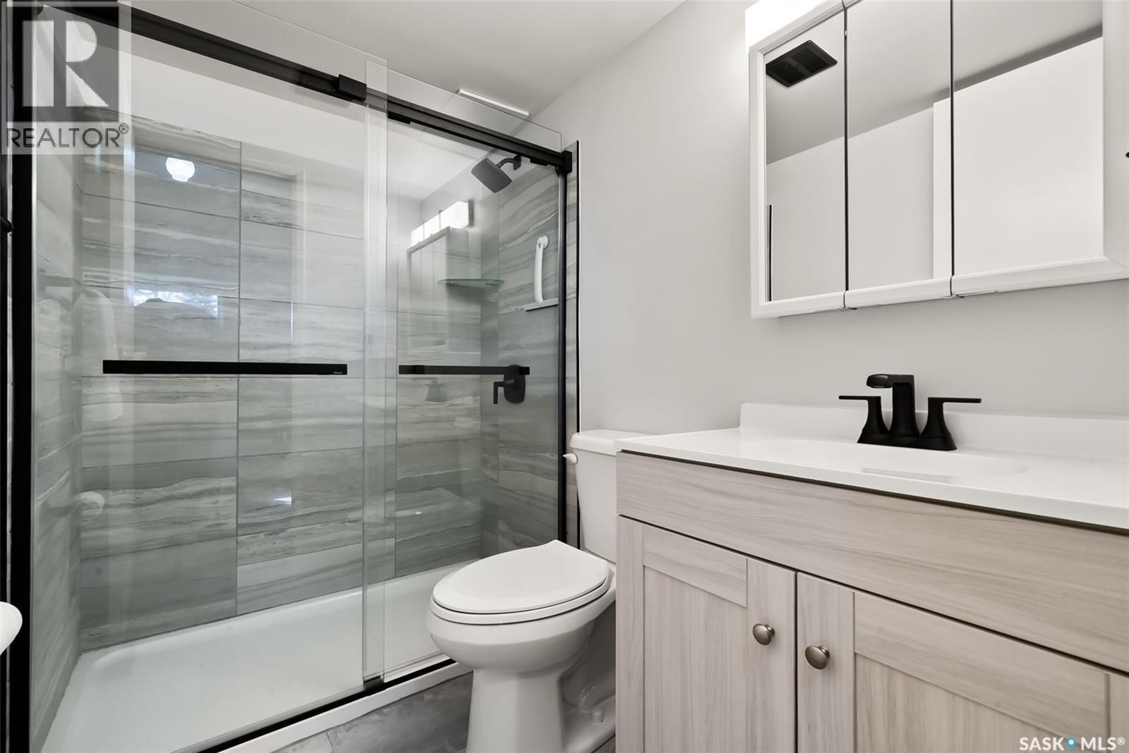 Single Family House for Sale in  Pearson PLACE Regina 