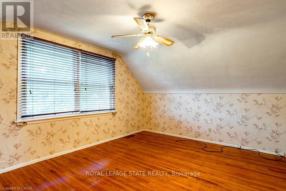 Single Family House for Sale in  SYLVIA CRESCENT Hamilton (Rosedale) 