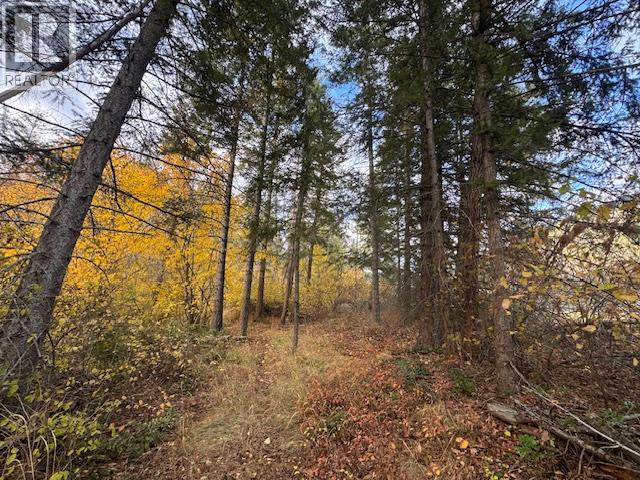  490 Sumac Road, Tappen