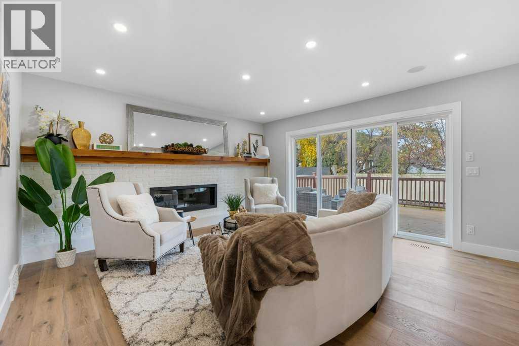 Single Family House for Sale in  Mckenzie Lake Bay SE McKenzie Lake Calgary 