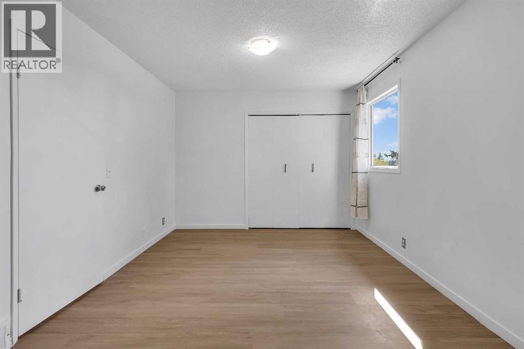 Single Family House for Sale in  Whitmire Road NE Whitehorn Calgary 