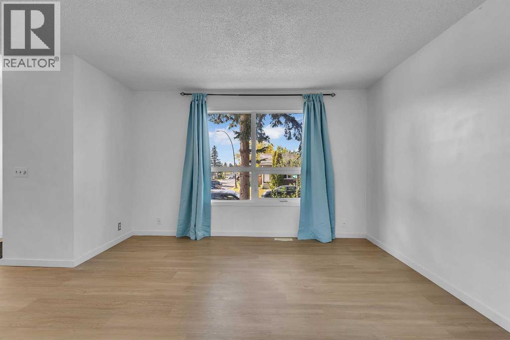 Single Family House for Sale in  Whitmire Road NE Whitehorn Calgary 