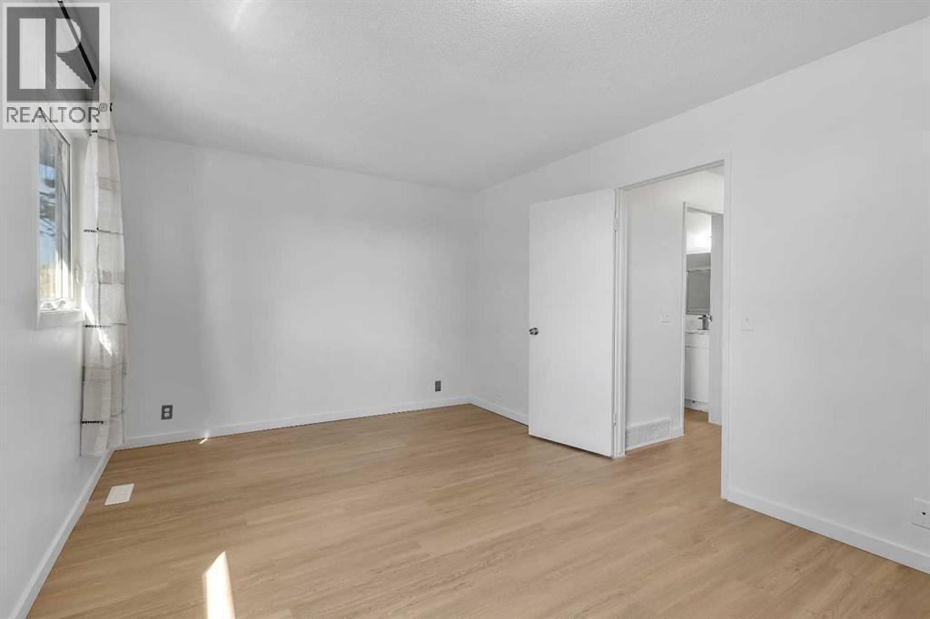 Single Family House for Sale in  Whitmire Road NE Whitehorn Calgary 