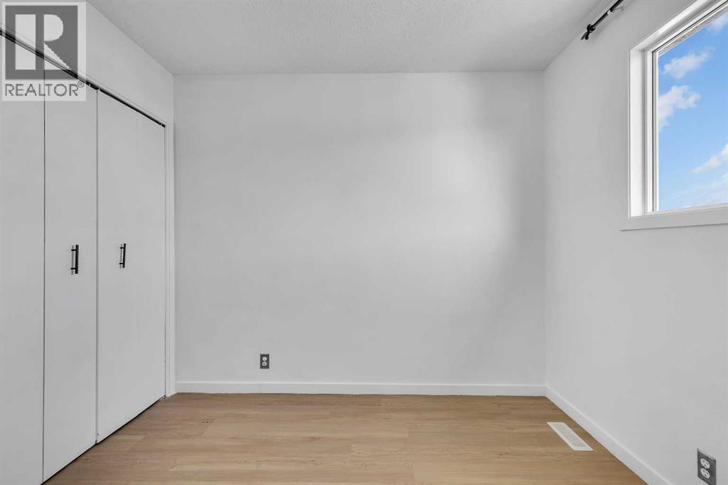 Single Family House for Sale in  Whitmire Road NE Whitehorn Calgary 