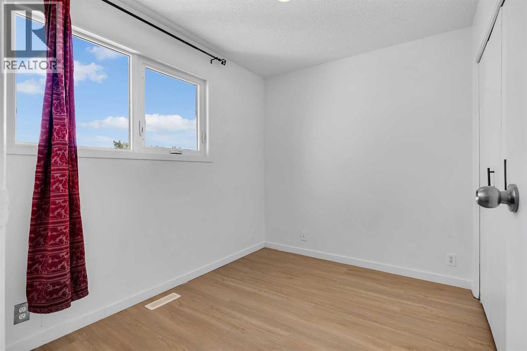 Single Family House for Sale in  Whitmire Road NE Whitehorn Calgary 