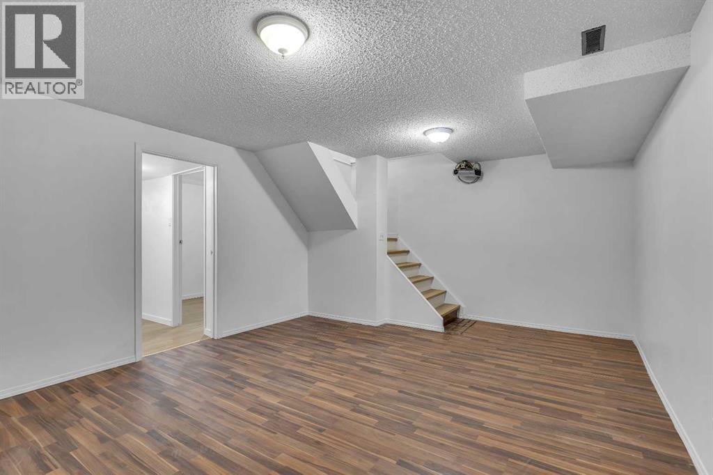 Single Family House for Sale in  Whitmire Road NE Whitehorn Calgary 