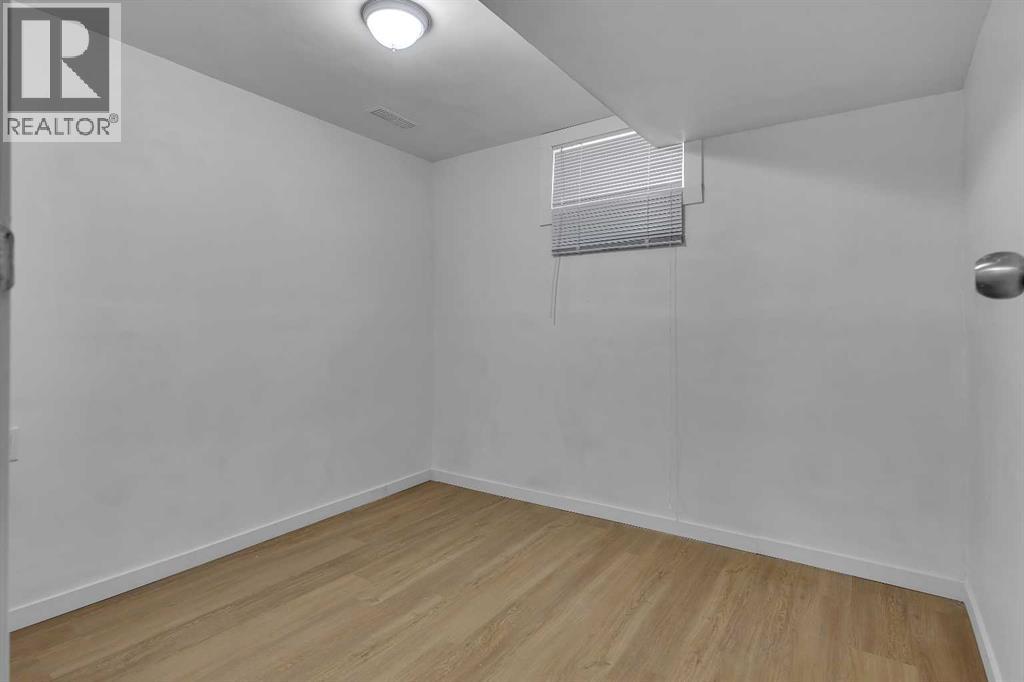 Single Family House for Sale in  Whitmire Road NE Whitehorn Calgary 