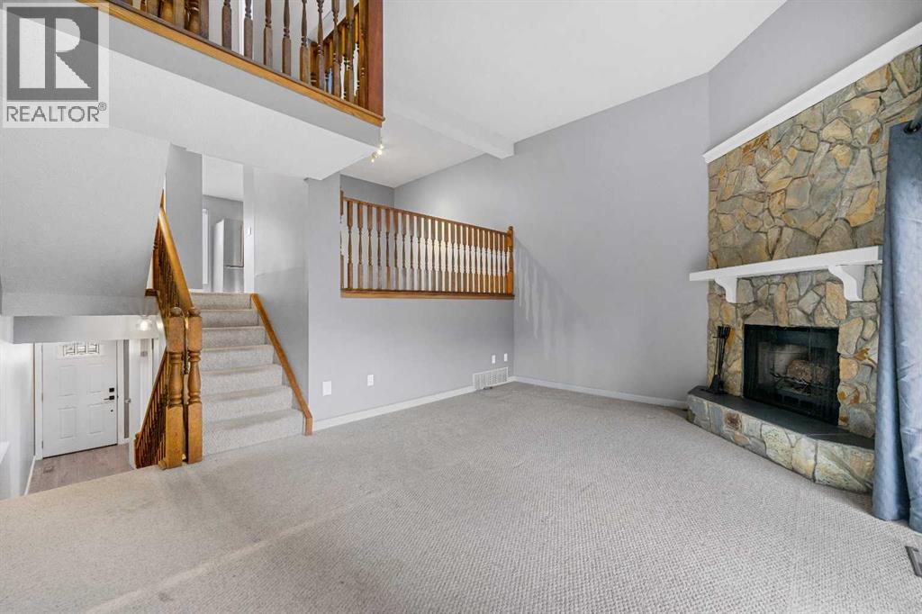 Single Family House 4 Level for Sale in   Glamis Drive SW Glamorgan Calgary 