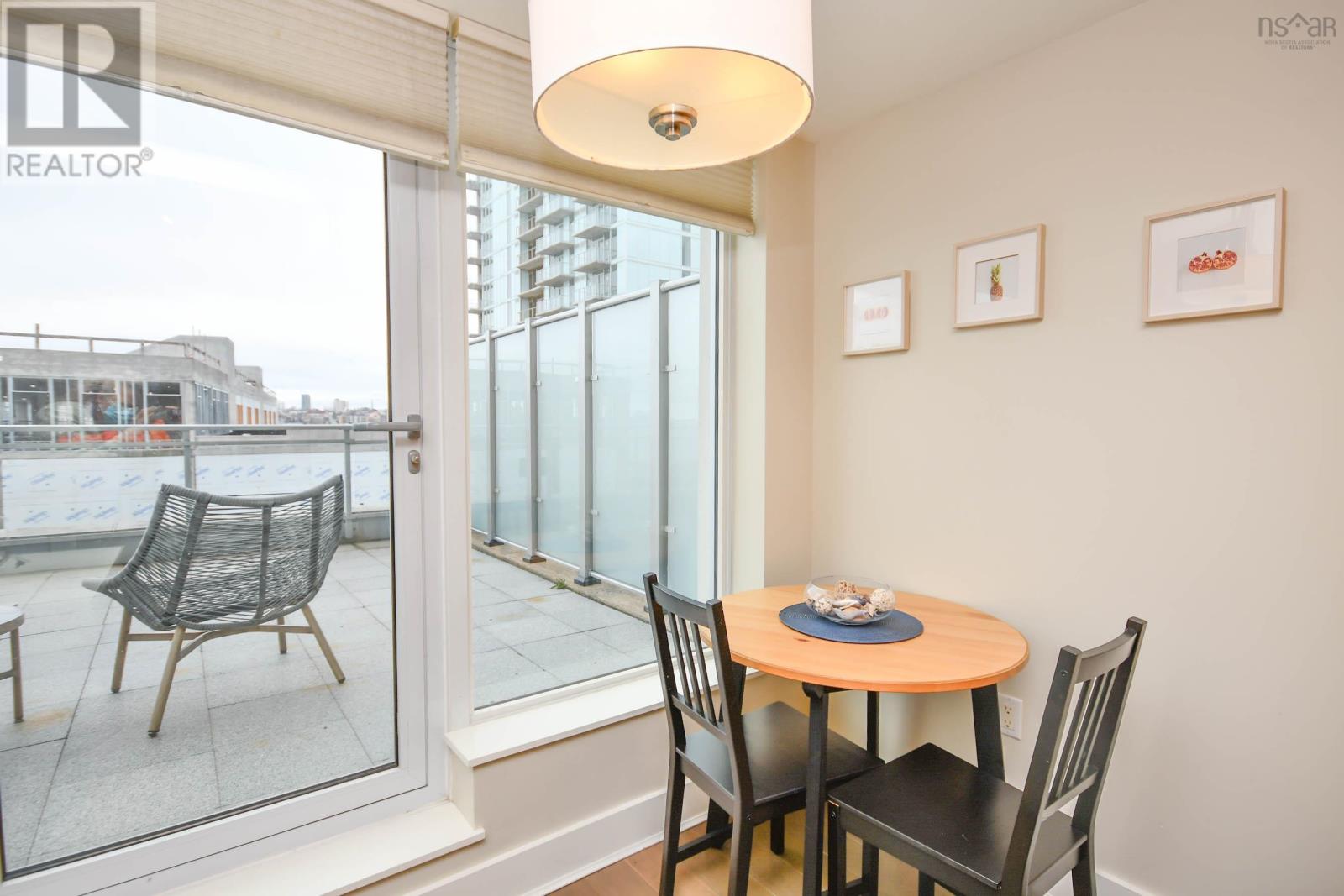 Property 17 of 29 of 405 31 Kings Wharf Place