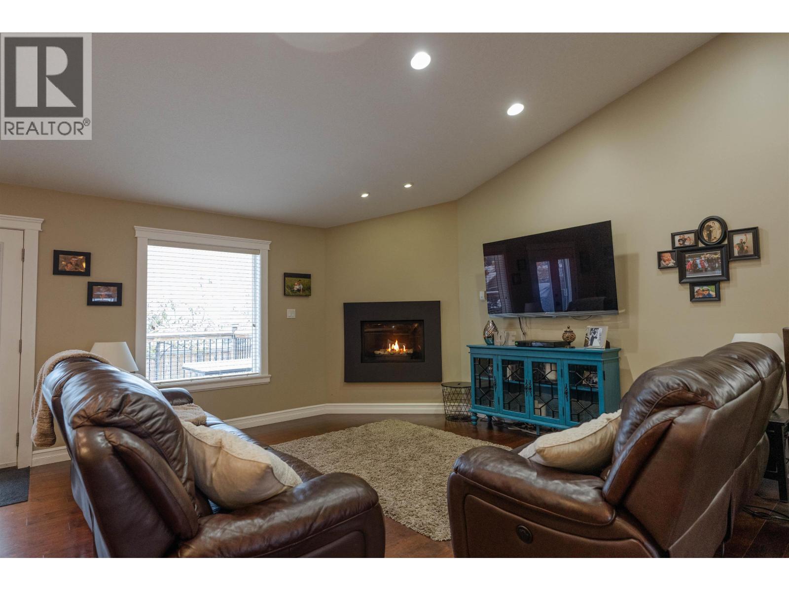 8707 112 AVENUE, Fort St. John
