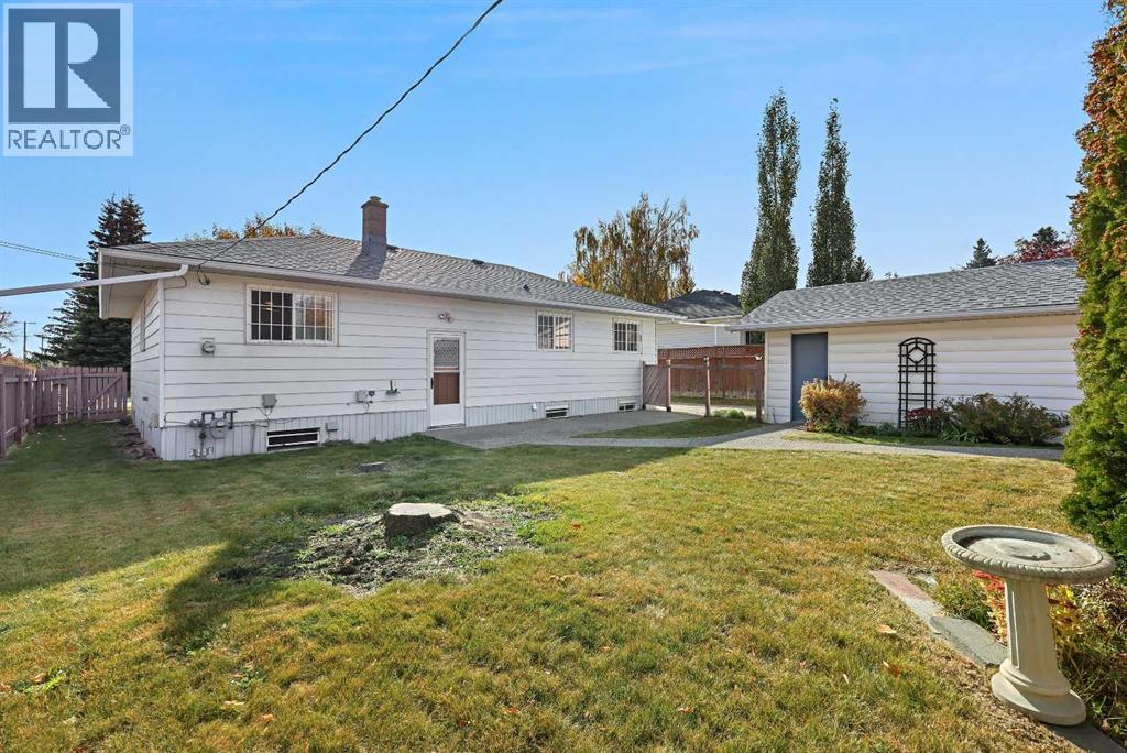 Single Family House Bungalow for Sale in  Glamorgan Drive SW Glamorgan Calgary 