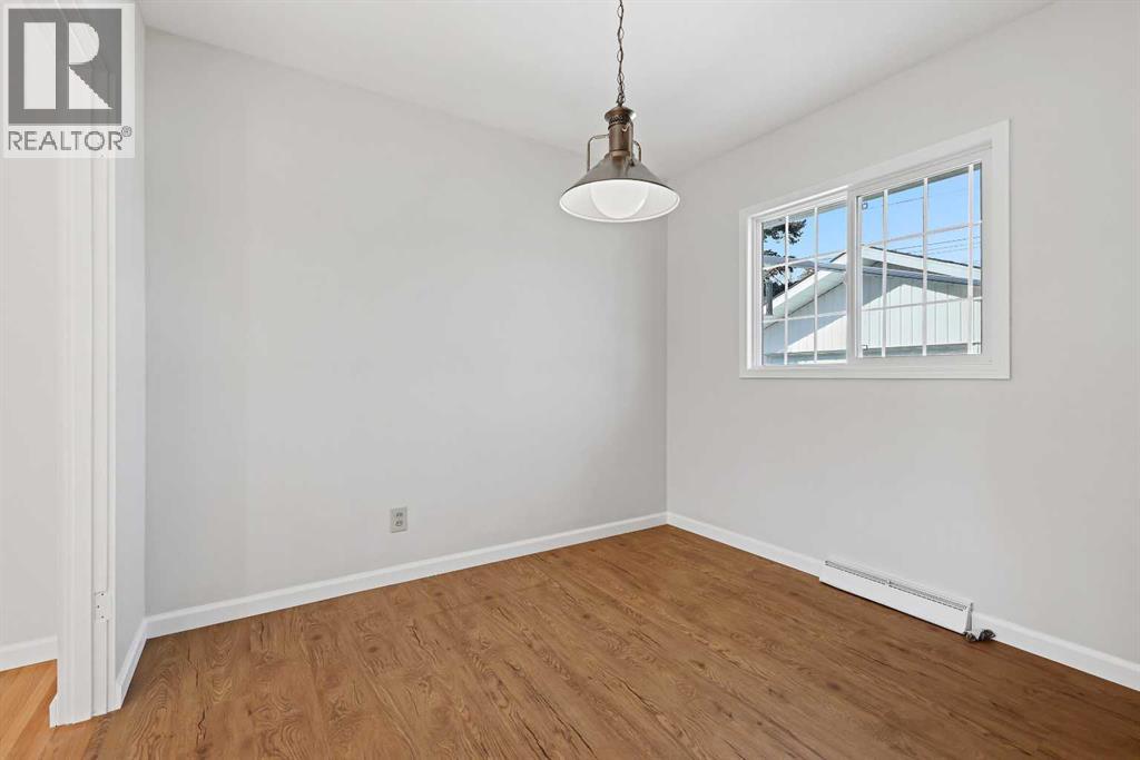 Single Family House Bungalow for Sale in  Glamorgan Drive SW Glamorgan Calgary 