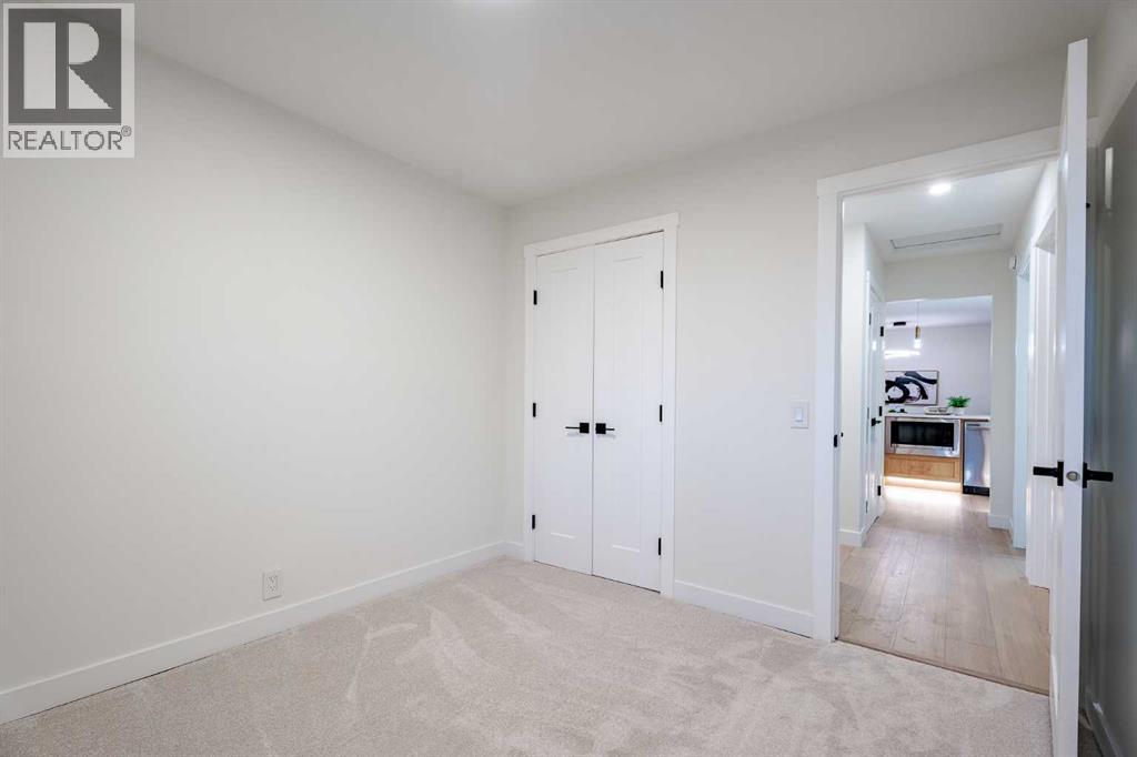 Single Family House Bungalow for Sale in  Hunterston Place NW Huntington Hills Calgary 