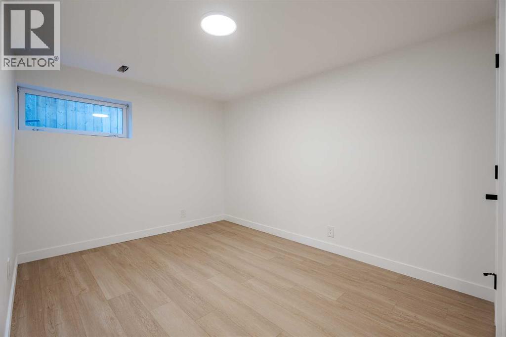 Single Family House Bungalow for Sale in  Hunterston Place NW Huntington Hills Calgary 