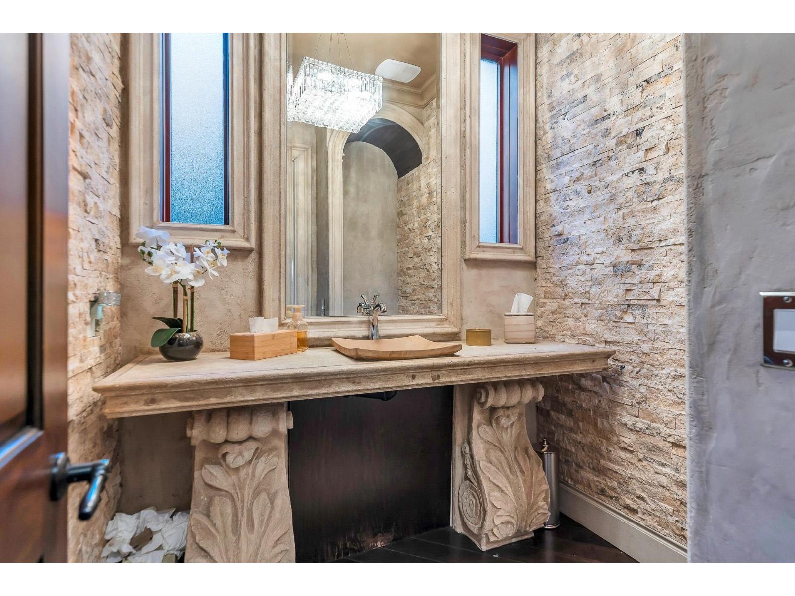 20069 2 AVENUE, Langley