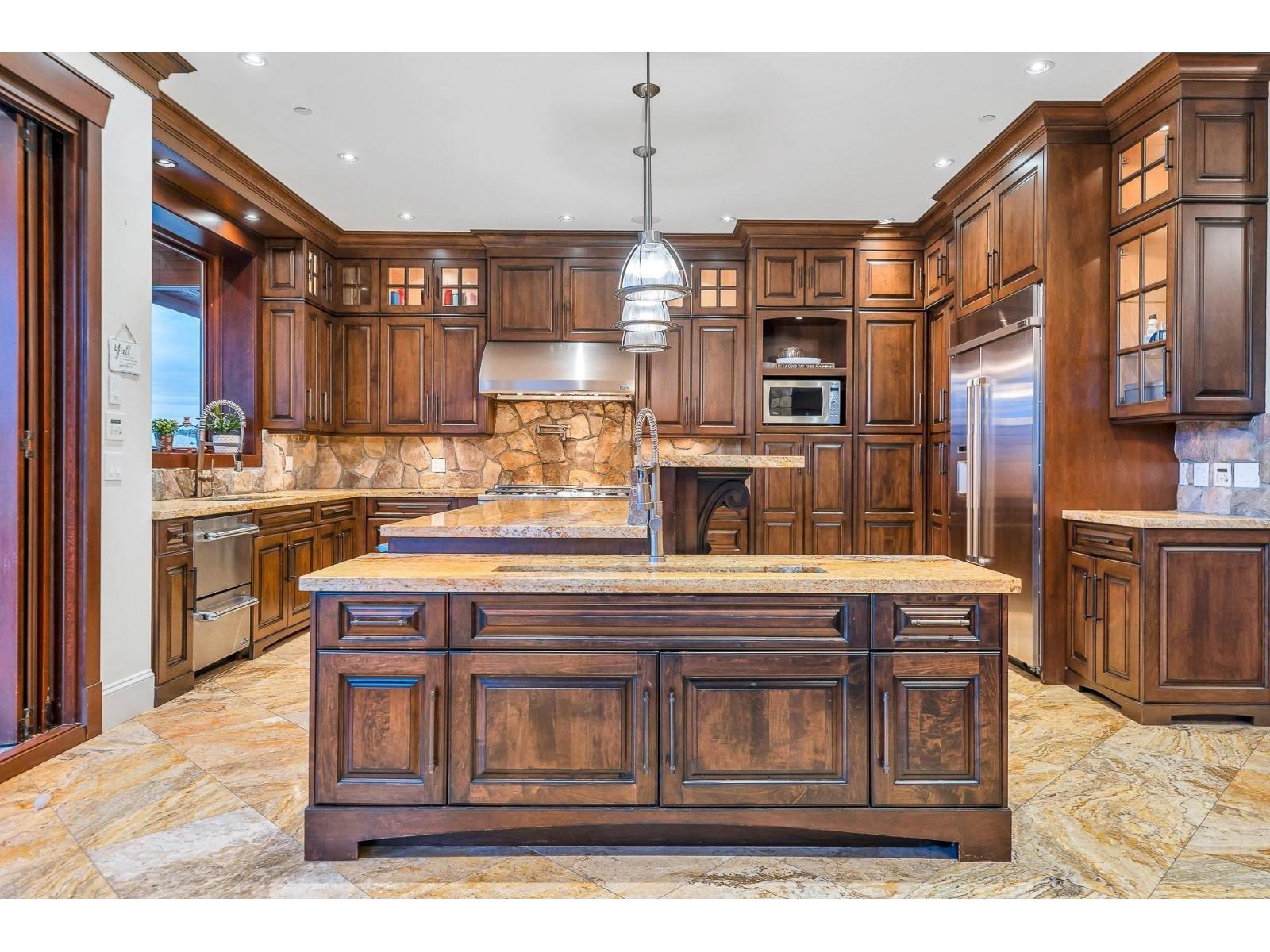 20069 2 AVENUE, Langley