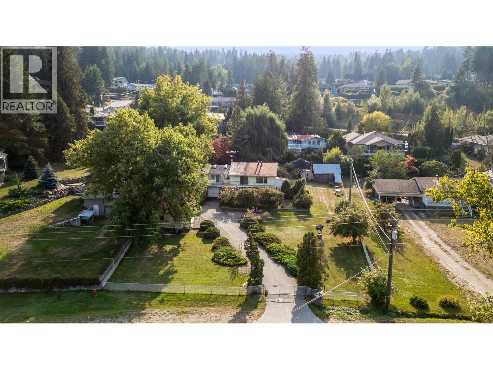 2602 Blind Bay Road, Blind Bay