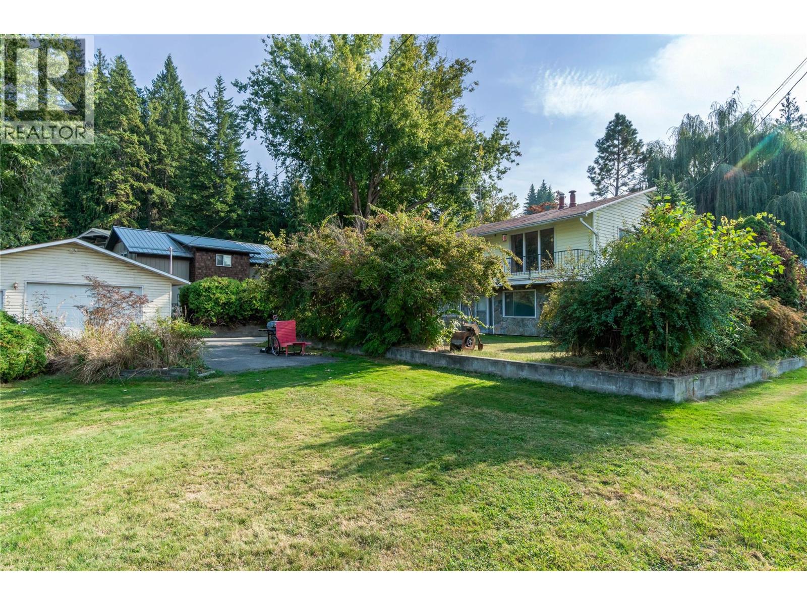 2602 Blind Bay Road, Blind Bay