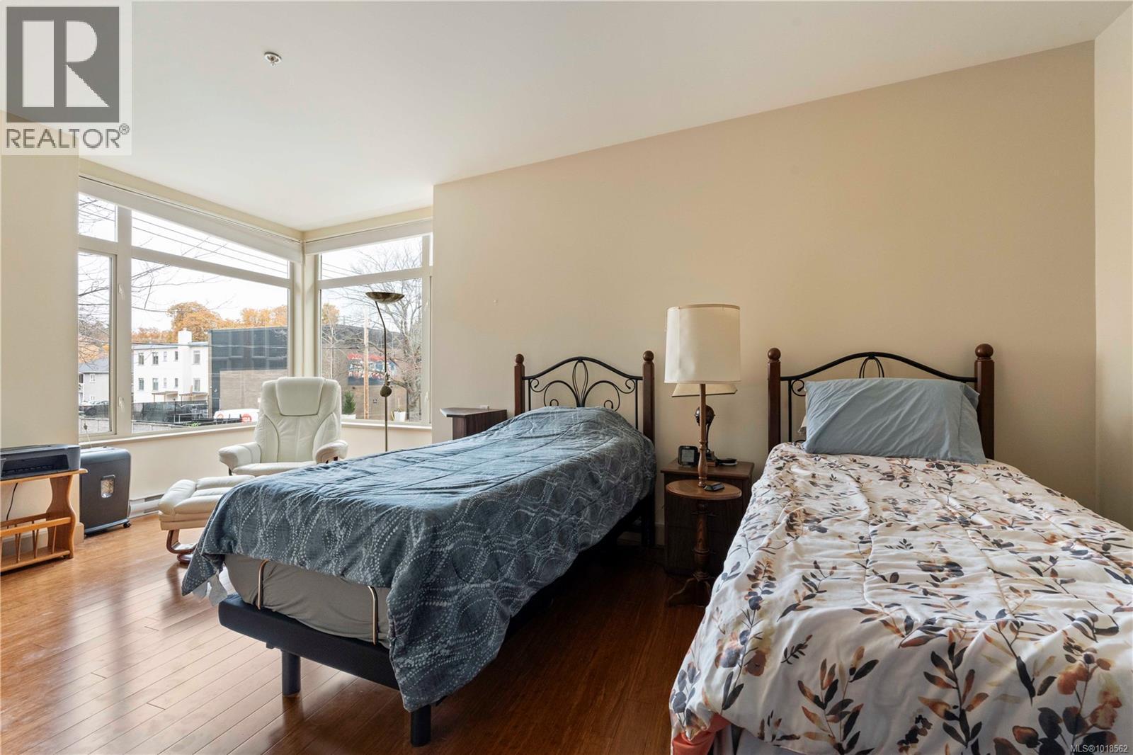 105 1035 Sutlej Street, Victoria