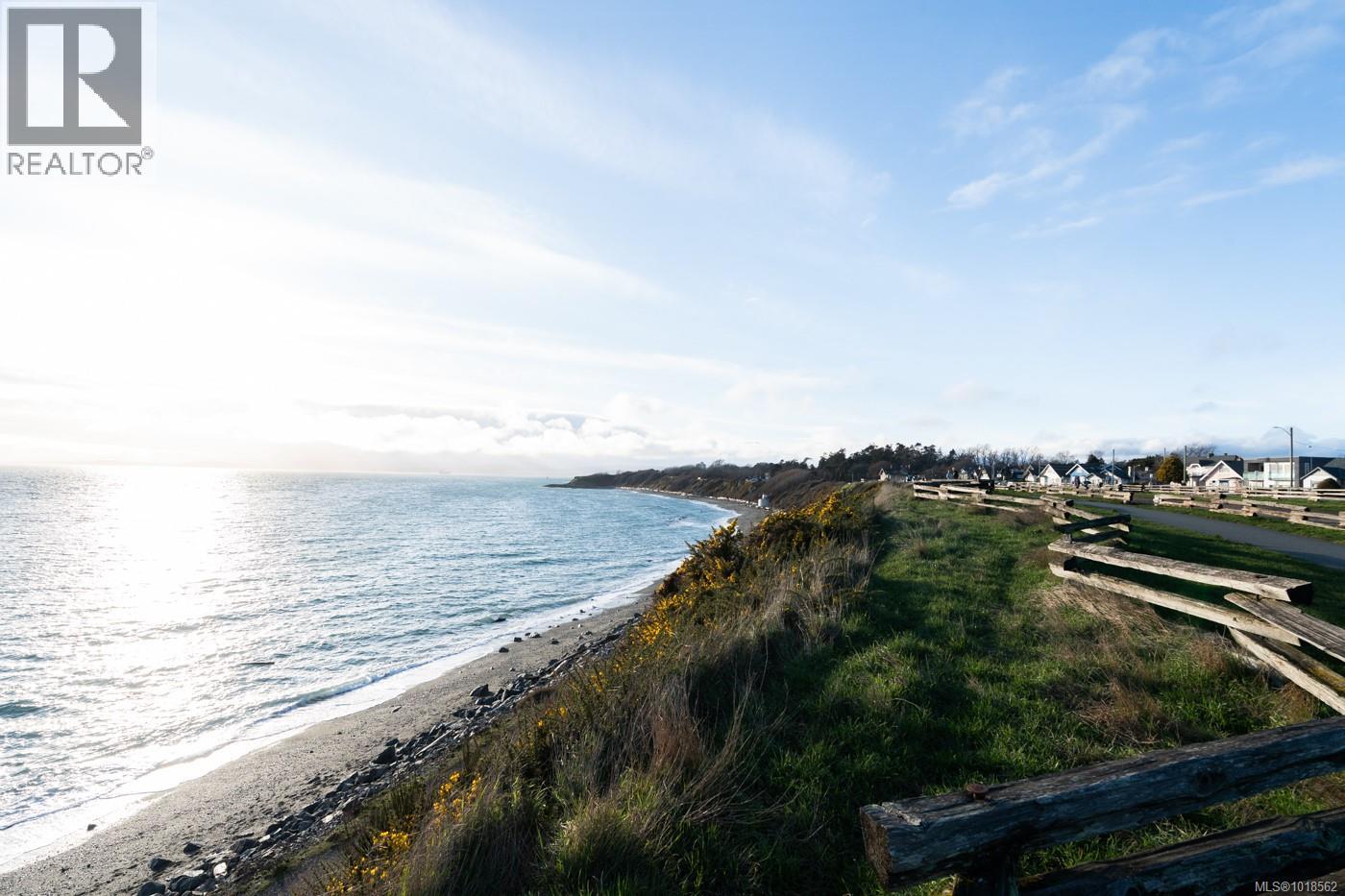 105 1035 Sutlej Street, Victoria