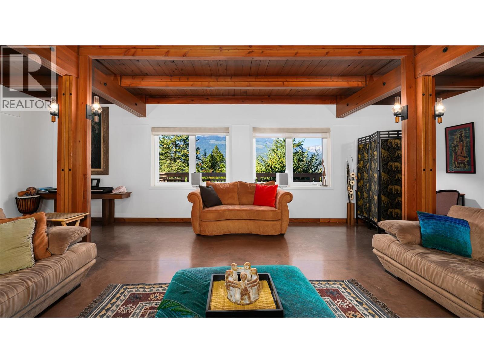 134 RIONDEL ROAD - 24