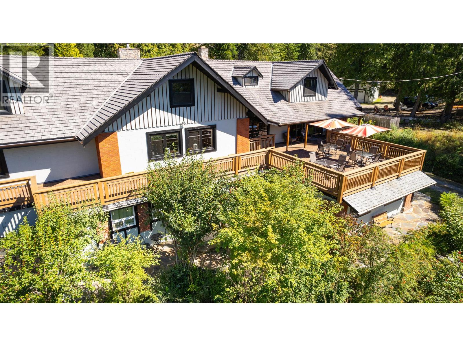 134 RIONDEL ROAD - 69