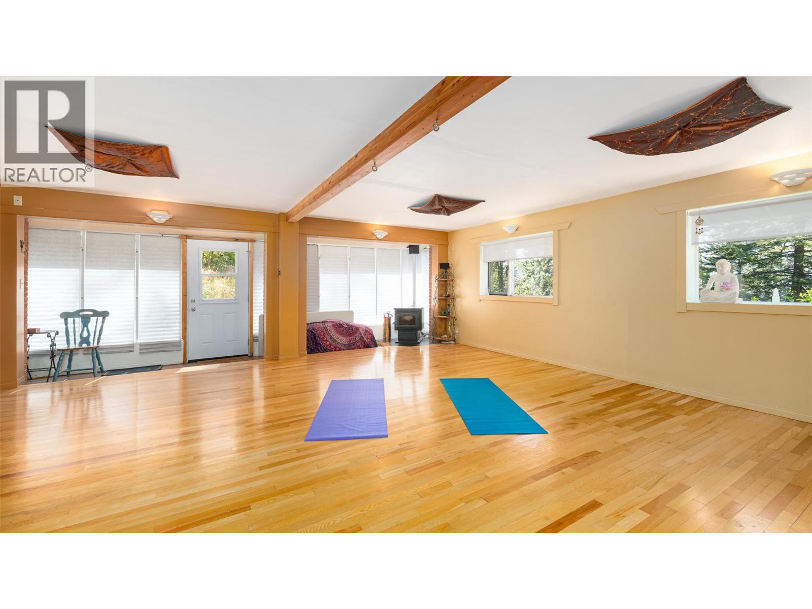 134 RIONDEL ROAD - 46