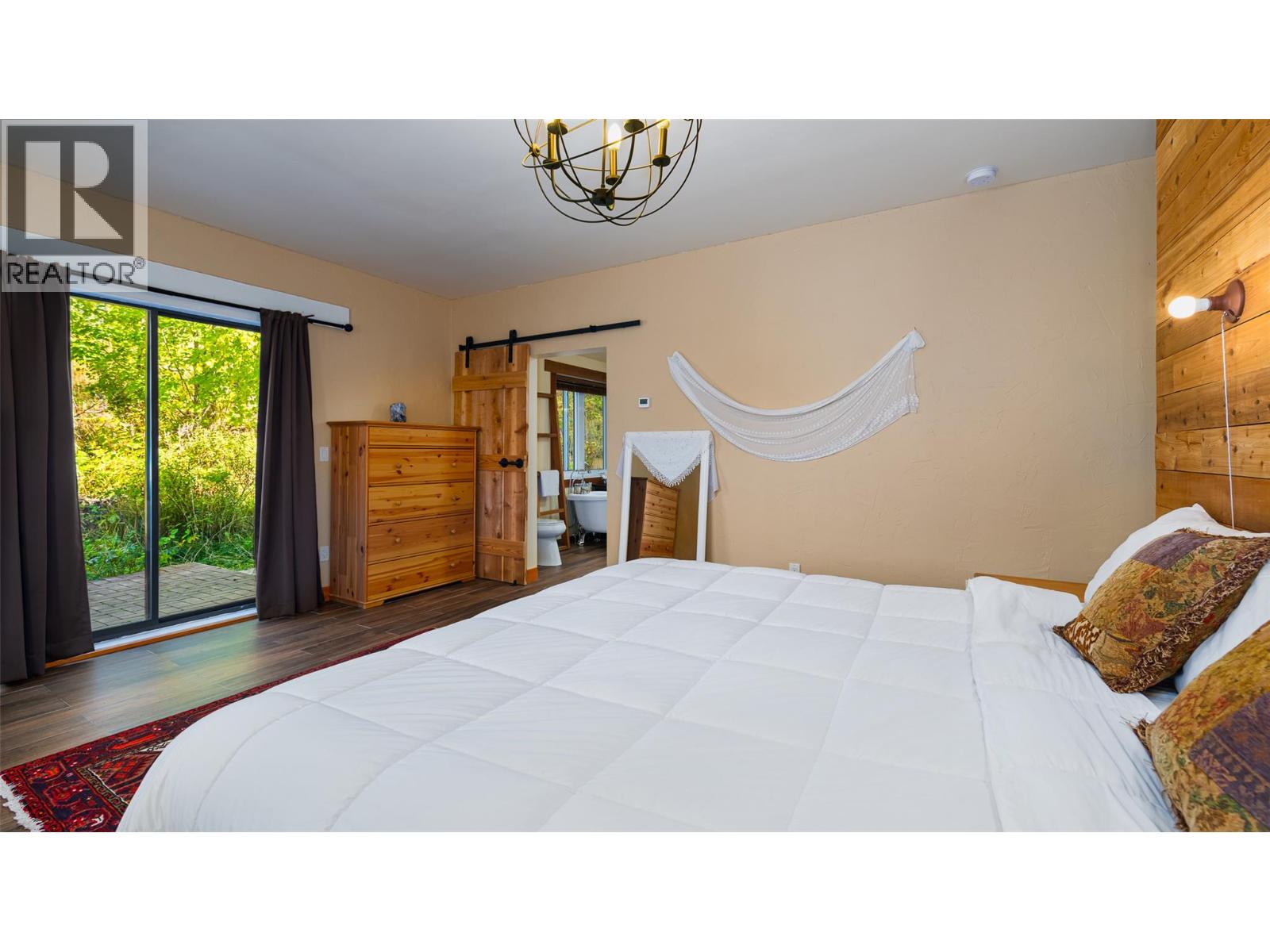 134 RIONDEL ROAD - 29