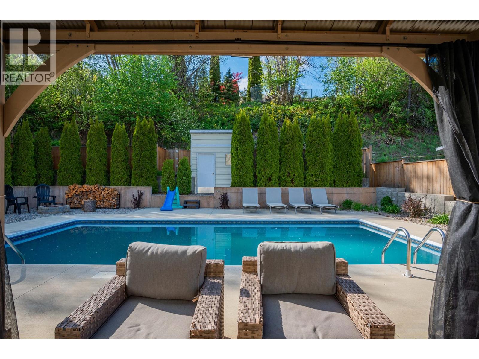 3410 Windsor Place, Castlegar