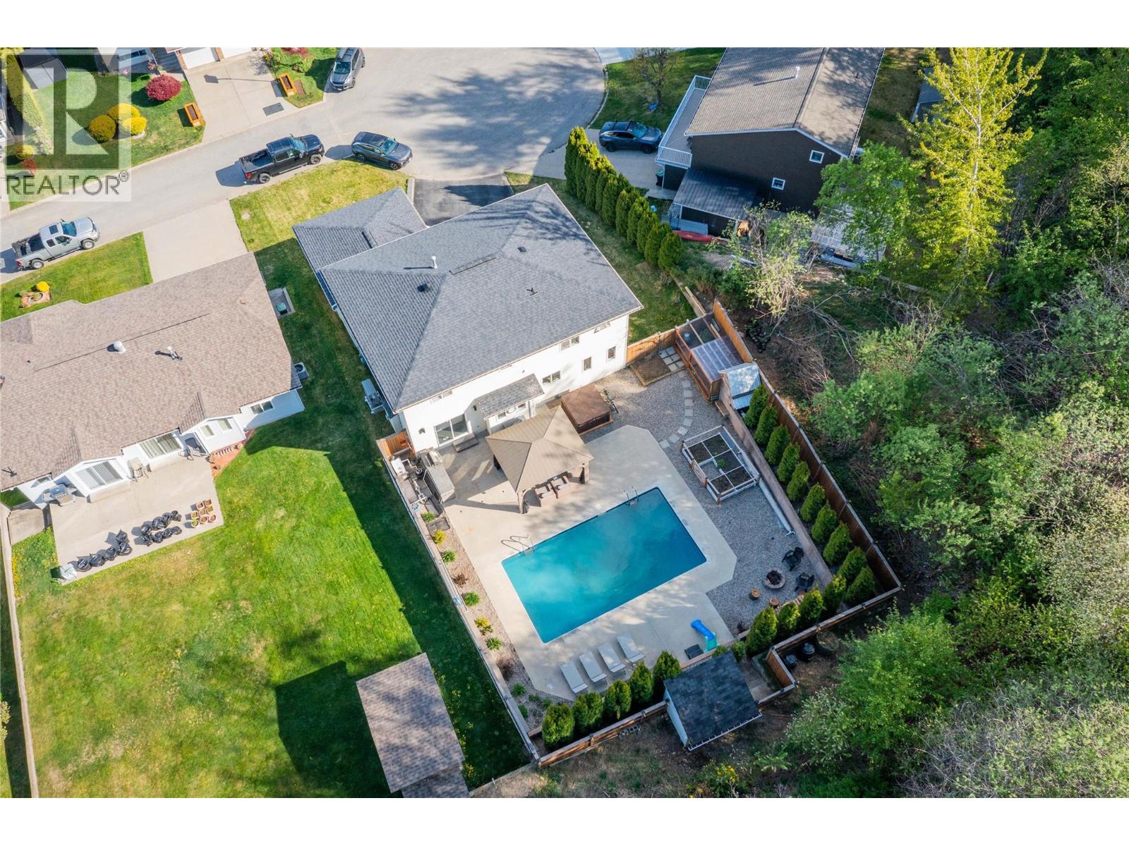 3410 Windsor Place, Castlegar