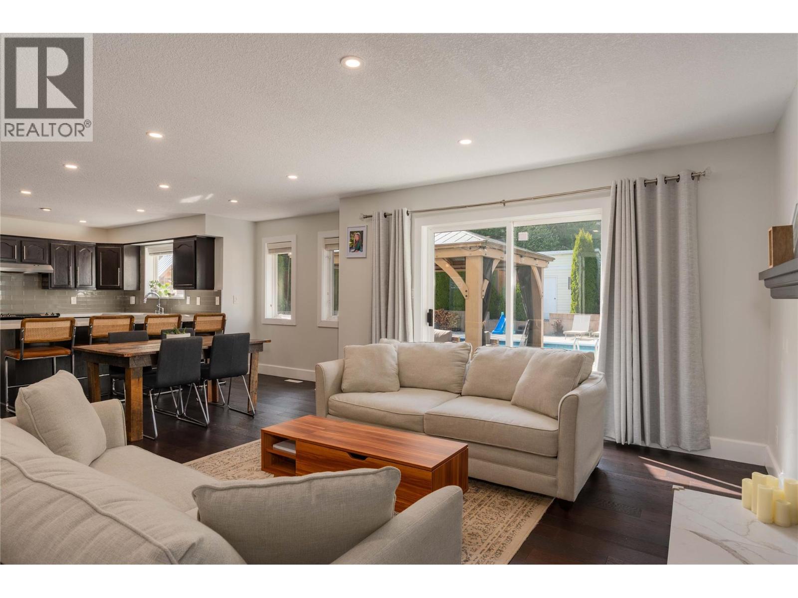 3410 Windsor Place, Castlegar