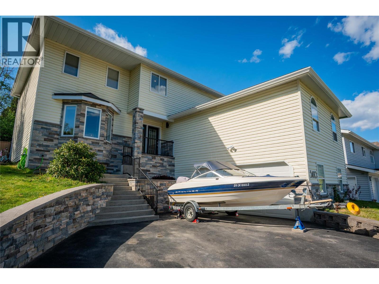 3410 Windsor Place, Castlegar
