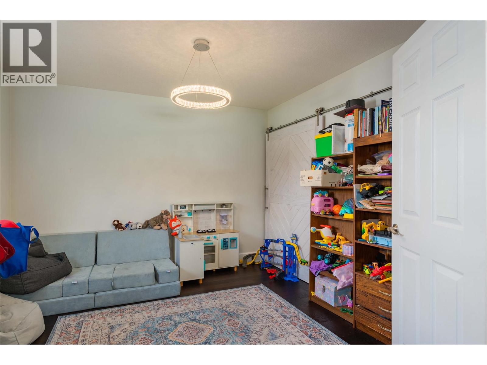 3410 Windsor Place, Castlegar