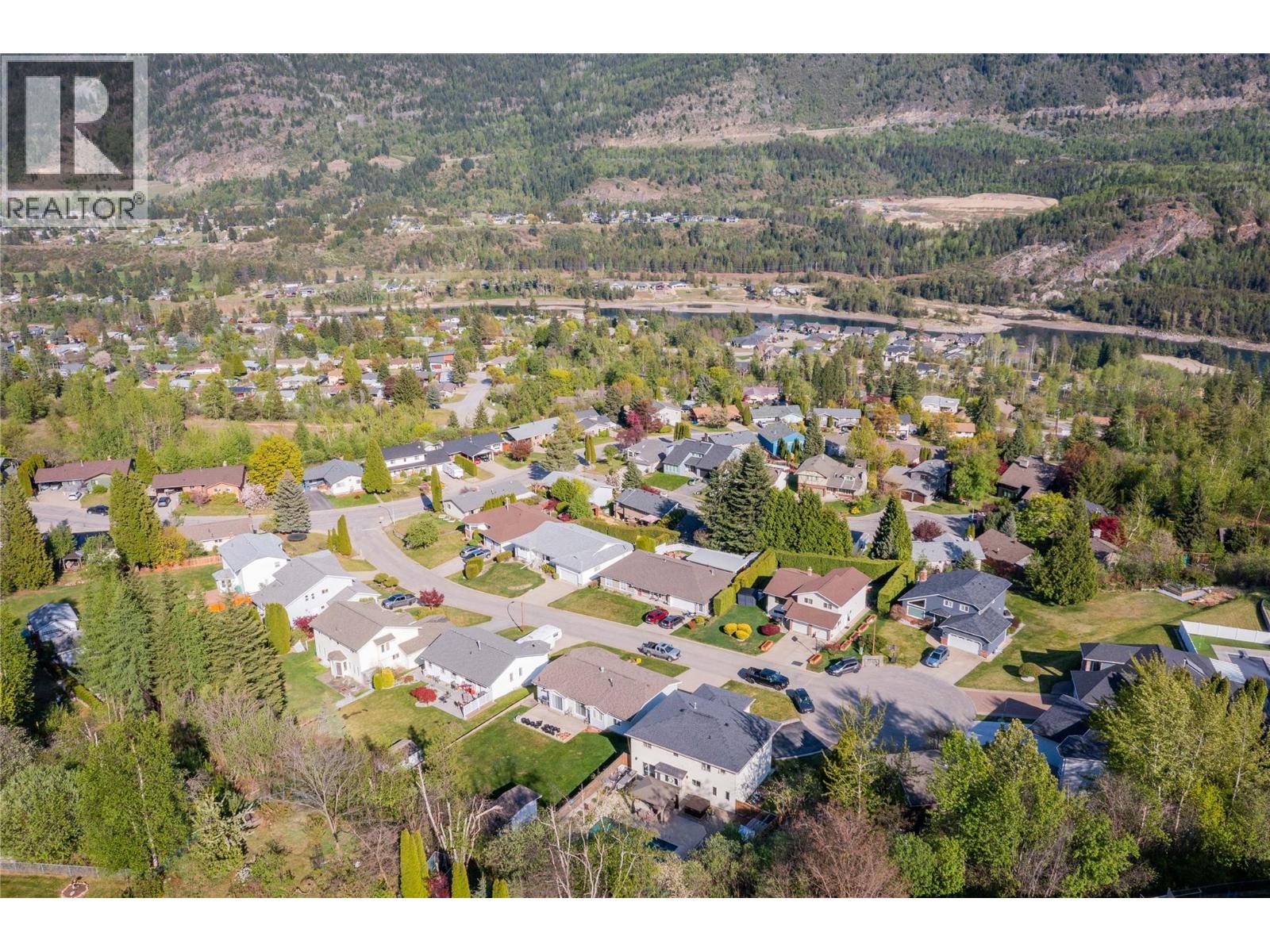 3410 Windsor Place, Castlegar