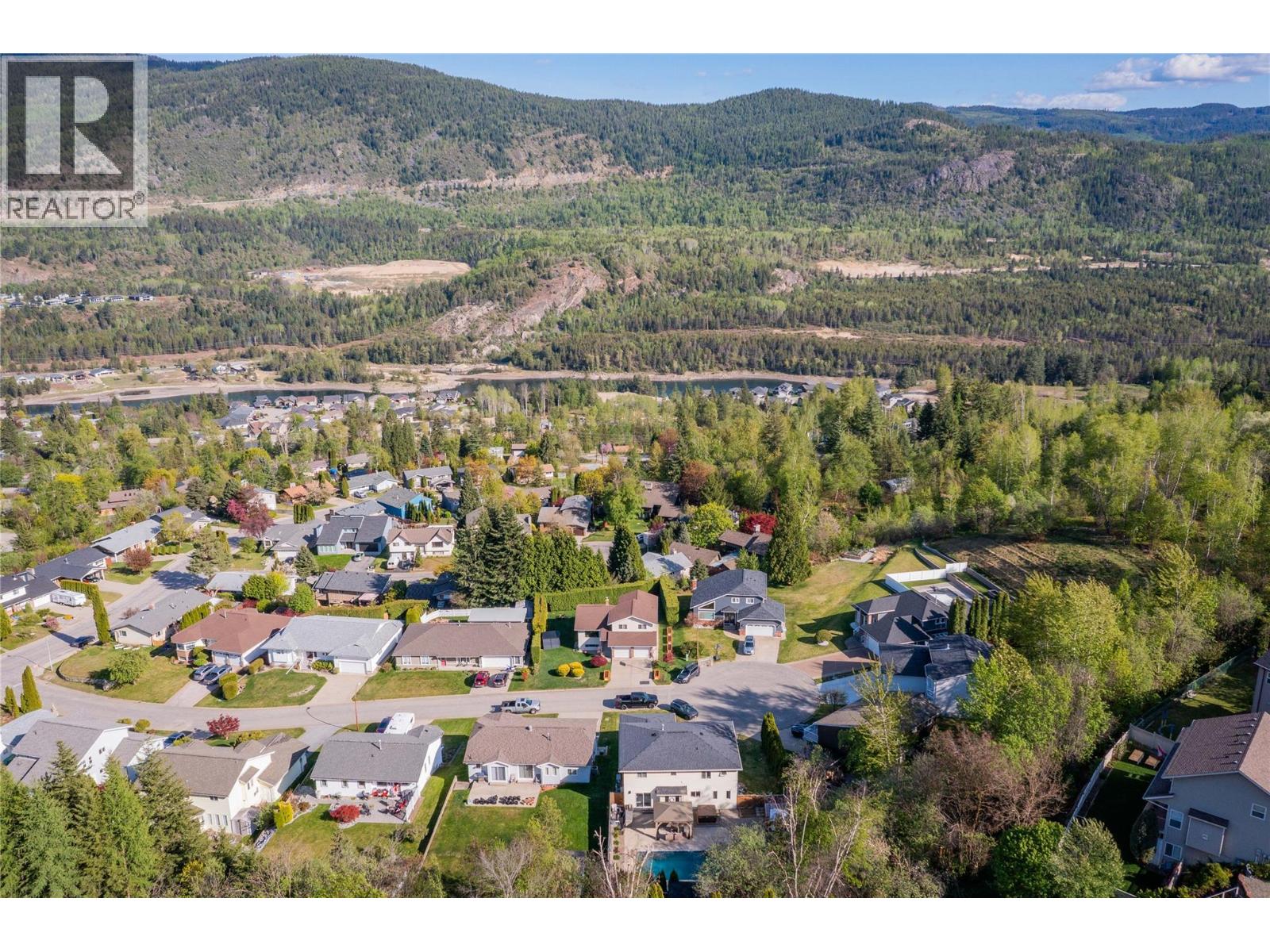 3410 Windsor Place, Castlegar