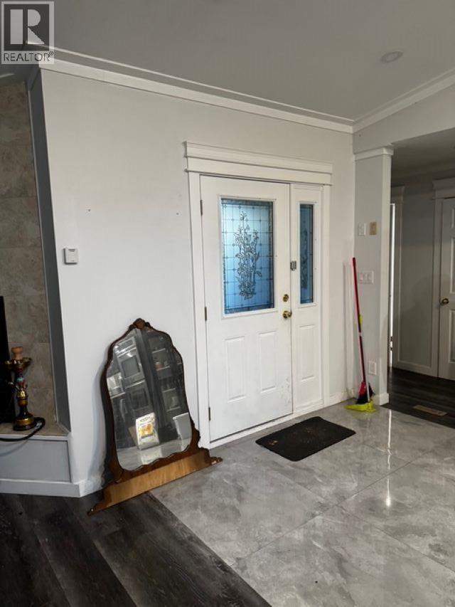 6300 SAMRON ROAD, Sechelt