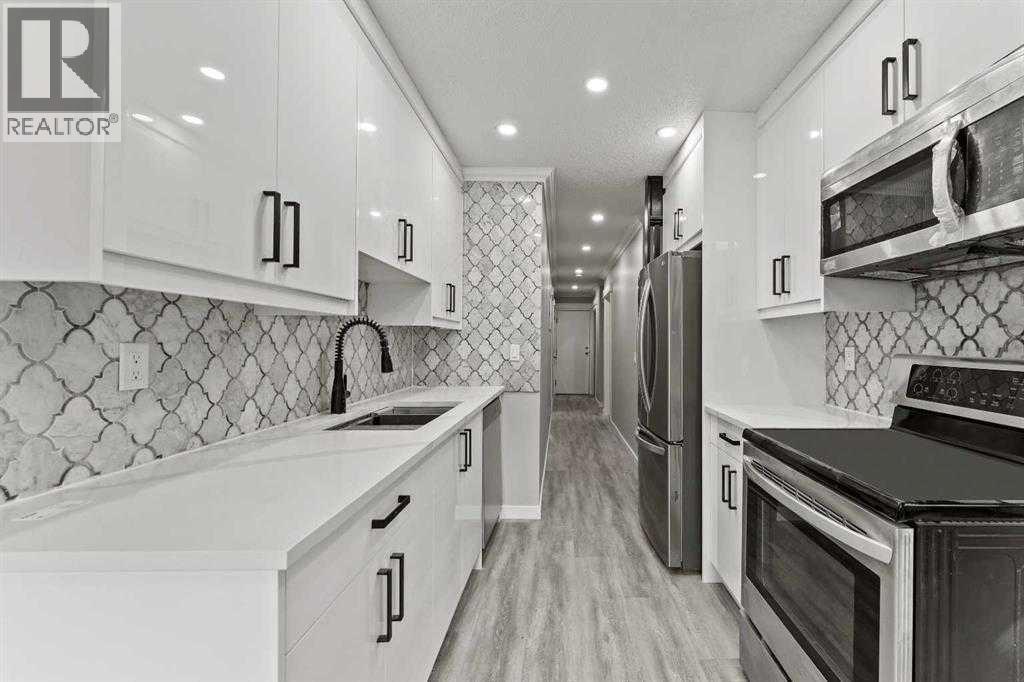 Single Family House for Sale in    Avenue SW Lower Mount Royal Calgary 