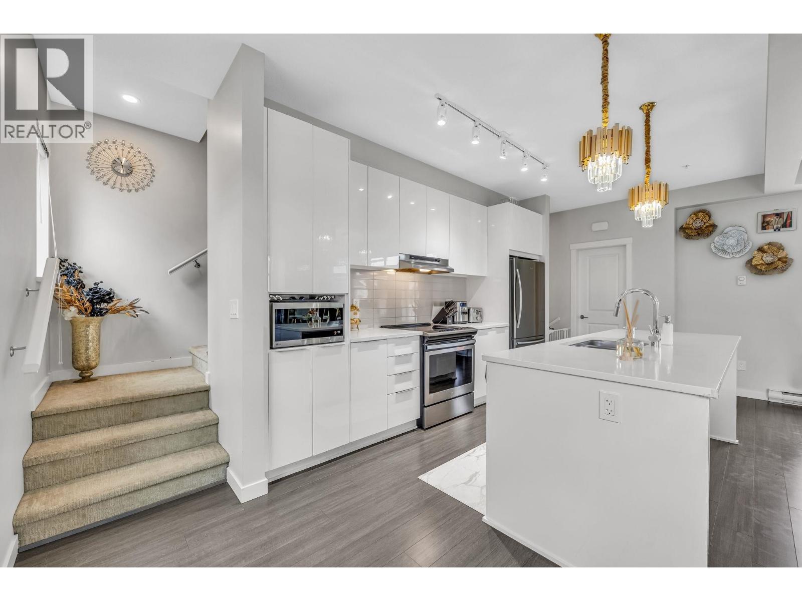 1505 11295 PAZARENA PLACE, Maple Ridge