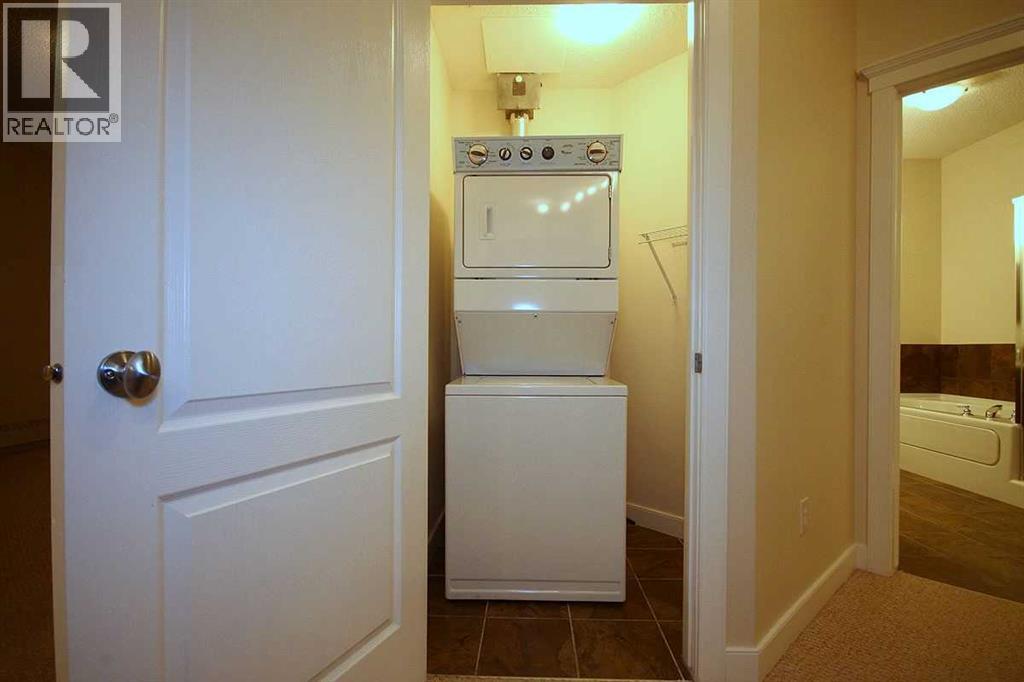 Single Family House for Sale in   Discovery Ridge Close SW Discovery Ridge Calgary 