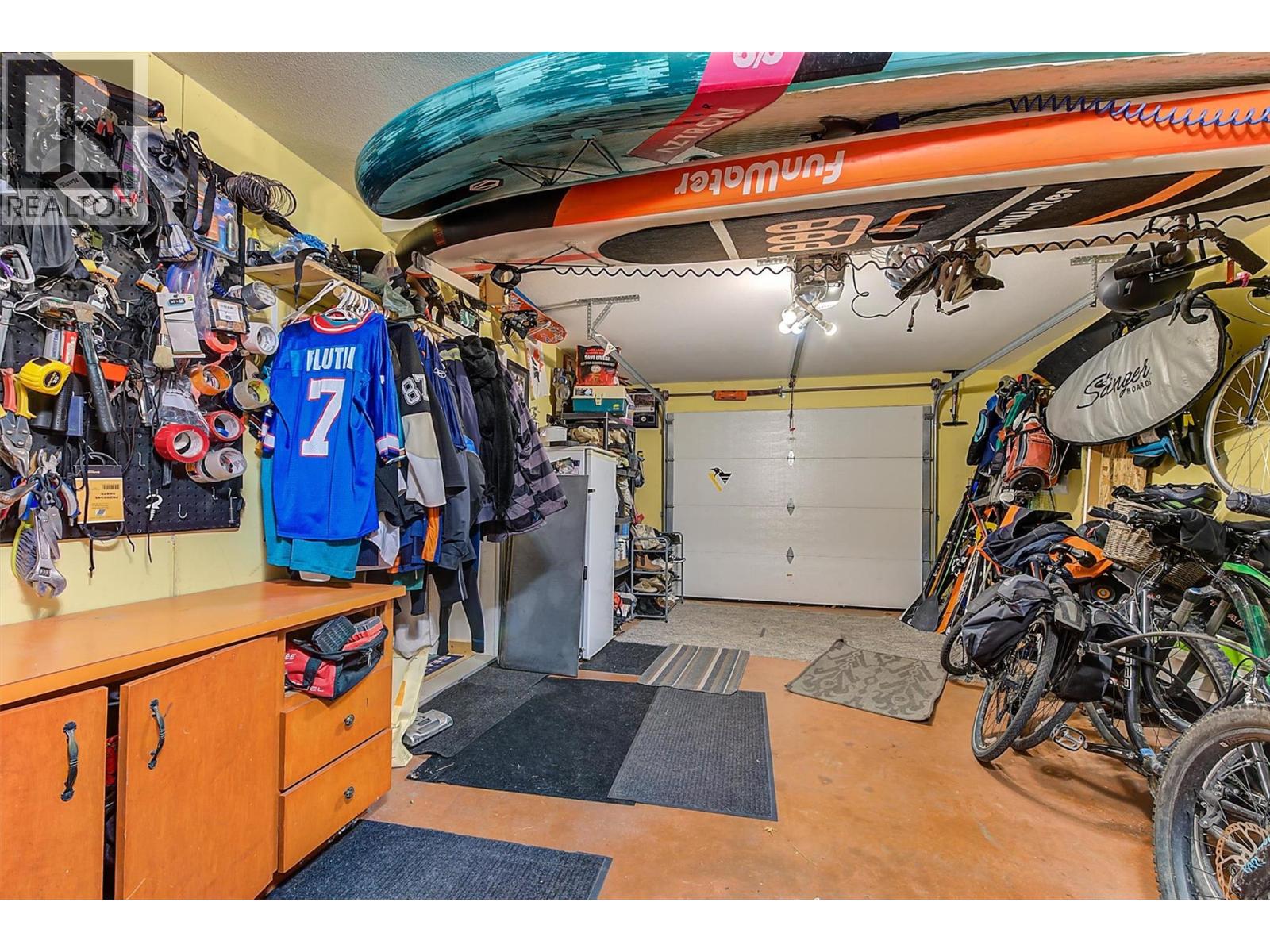  558-560 Cambridge Avenue, Kelowna