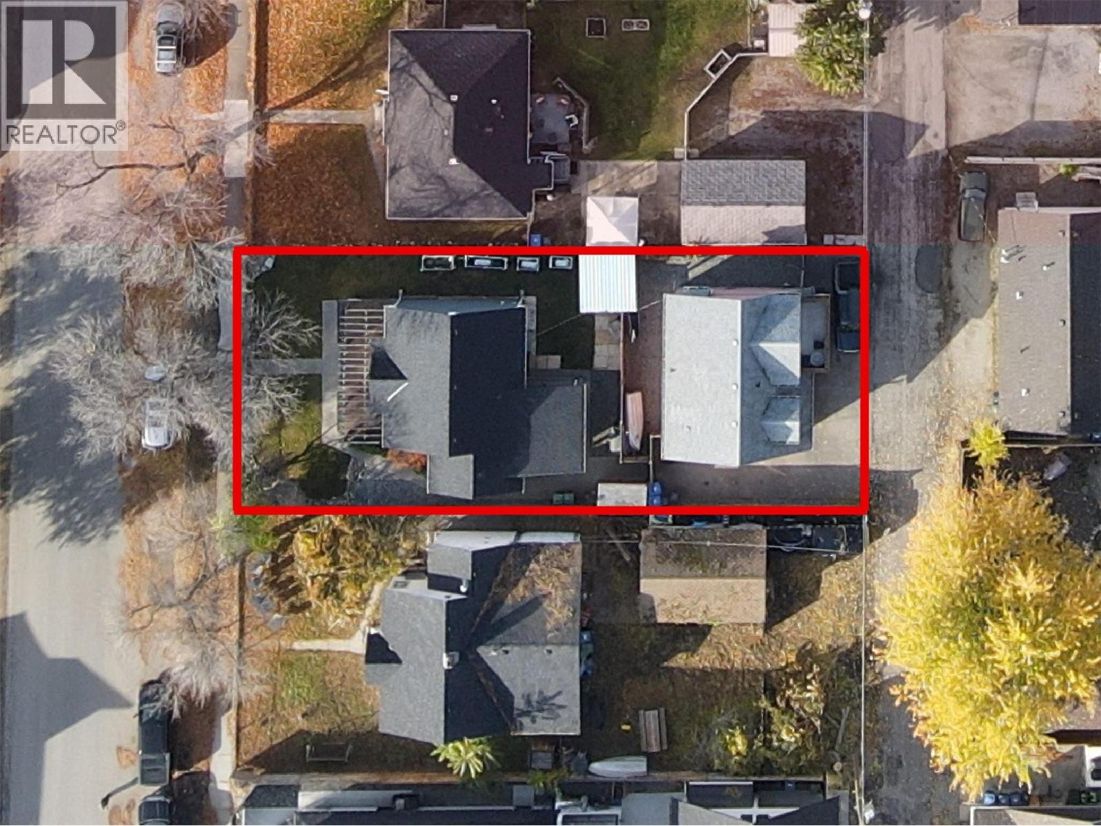  558-560 Cambridge Avenue, Kelowna