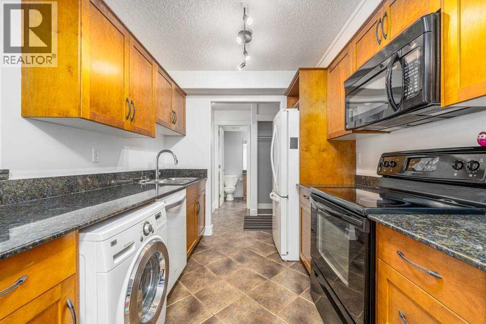 Single Family House for Sale in    Avenue NE Crescent Heights Calgary 