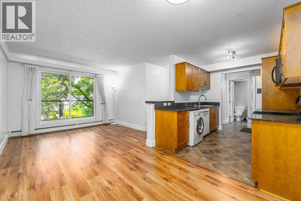 Single Family House for Sale in    Avenue NE Crescent Heights Calgary 