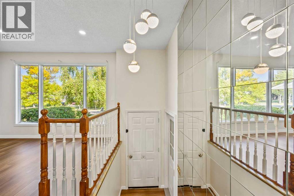 Single Family House Bi-level for Sale in   Avenue NE Pineridge Calgary 